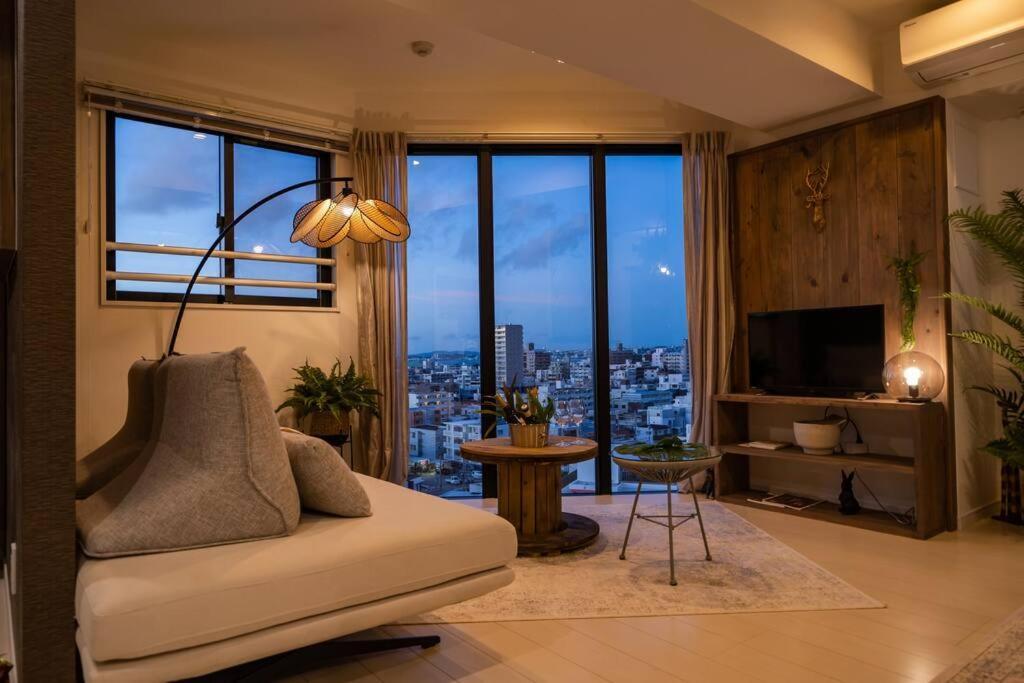 Ferienwohnung The Penthouse Ginowan Urasoe Exterior foto