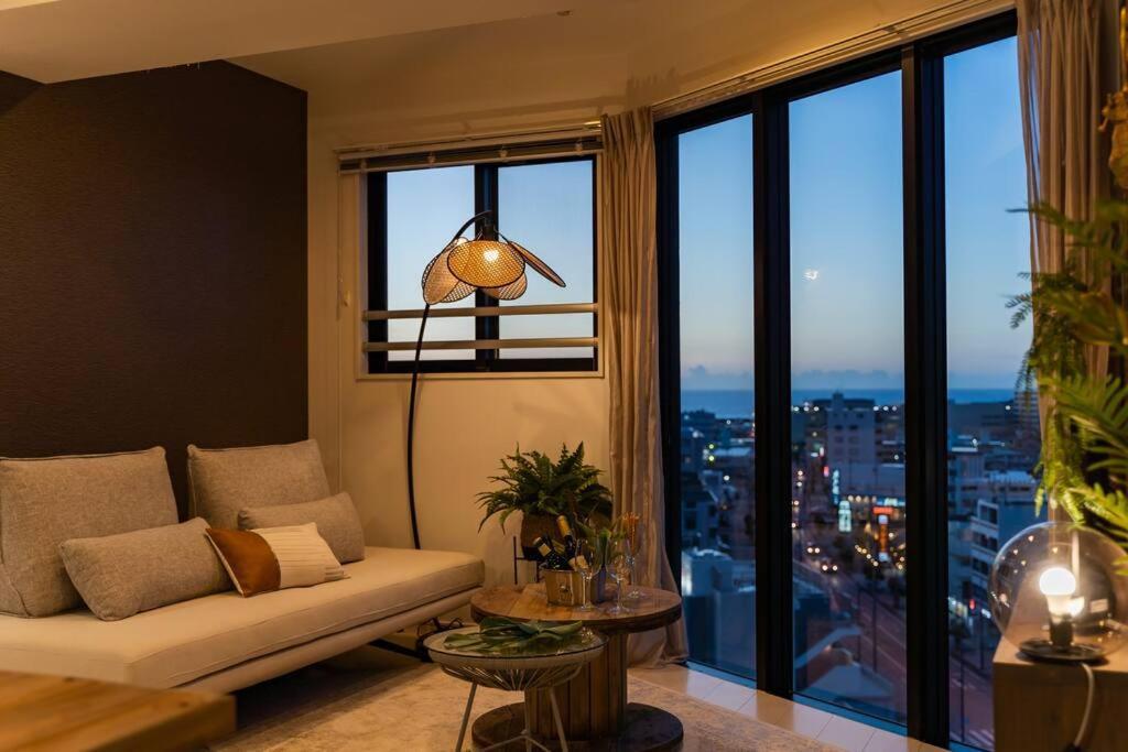 Ferienwohnung The Penthouse Ginowan Urasoe Exterior foto