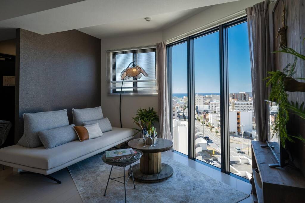 Ferienwohnung The Penthouse Ginowan Urasoe Exterior foto