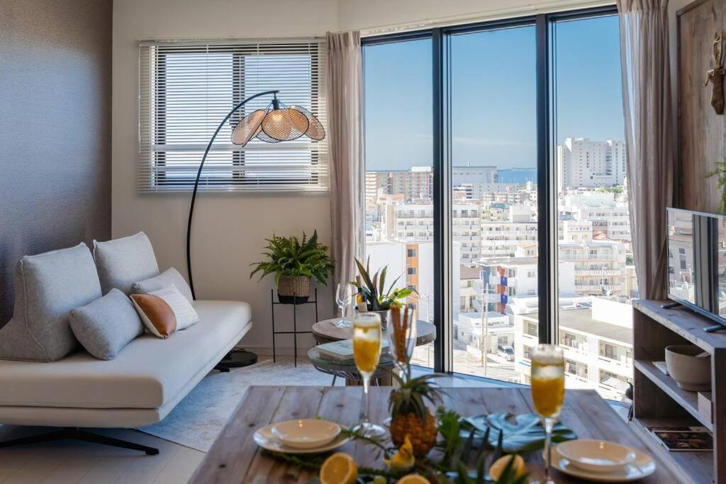 Ferienwohnung The Penthouse Ginowan Urasoe Exterior foto